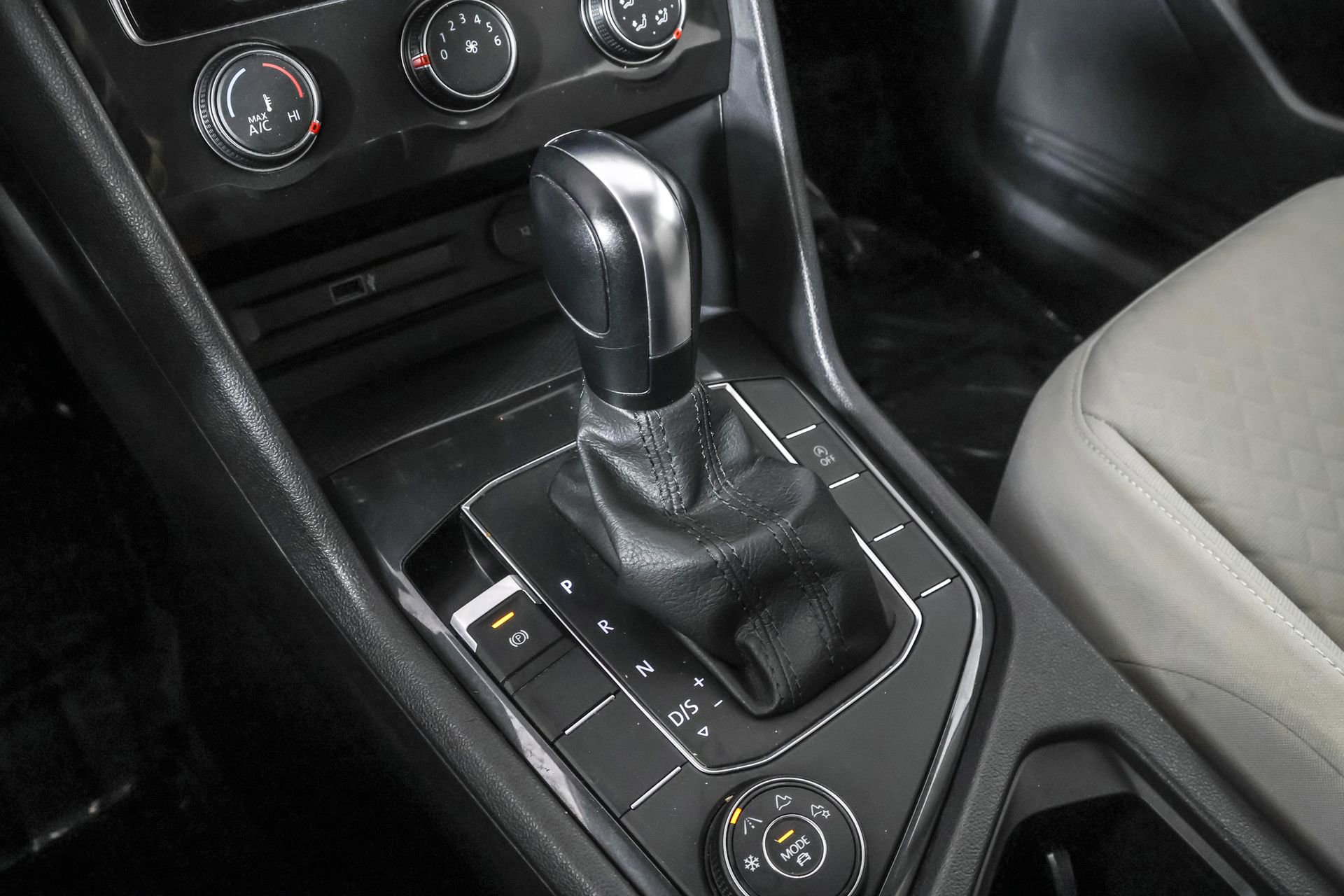 Used 2019 Volkswagen Tiguan S w/ Driver Assistance Package image 31