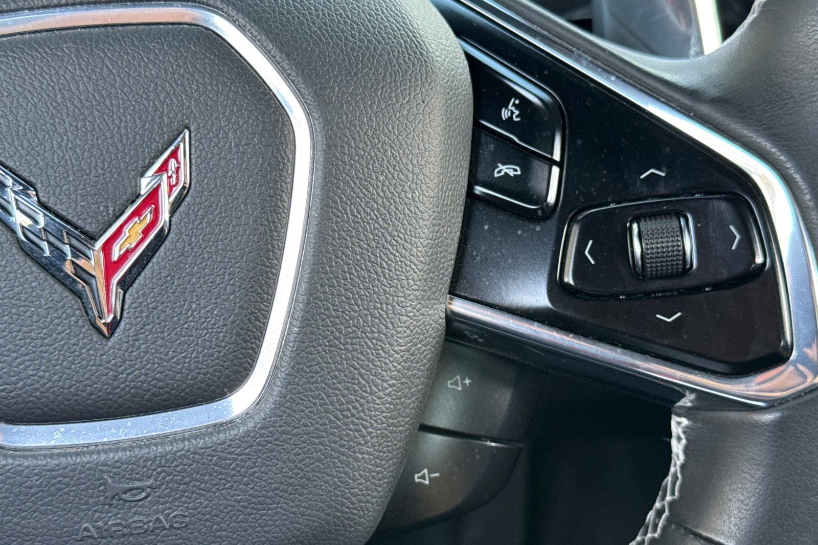 Used 2023 Chevrolet Corvette Stingray Coupe w/ Engine Appearance Package image 25