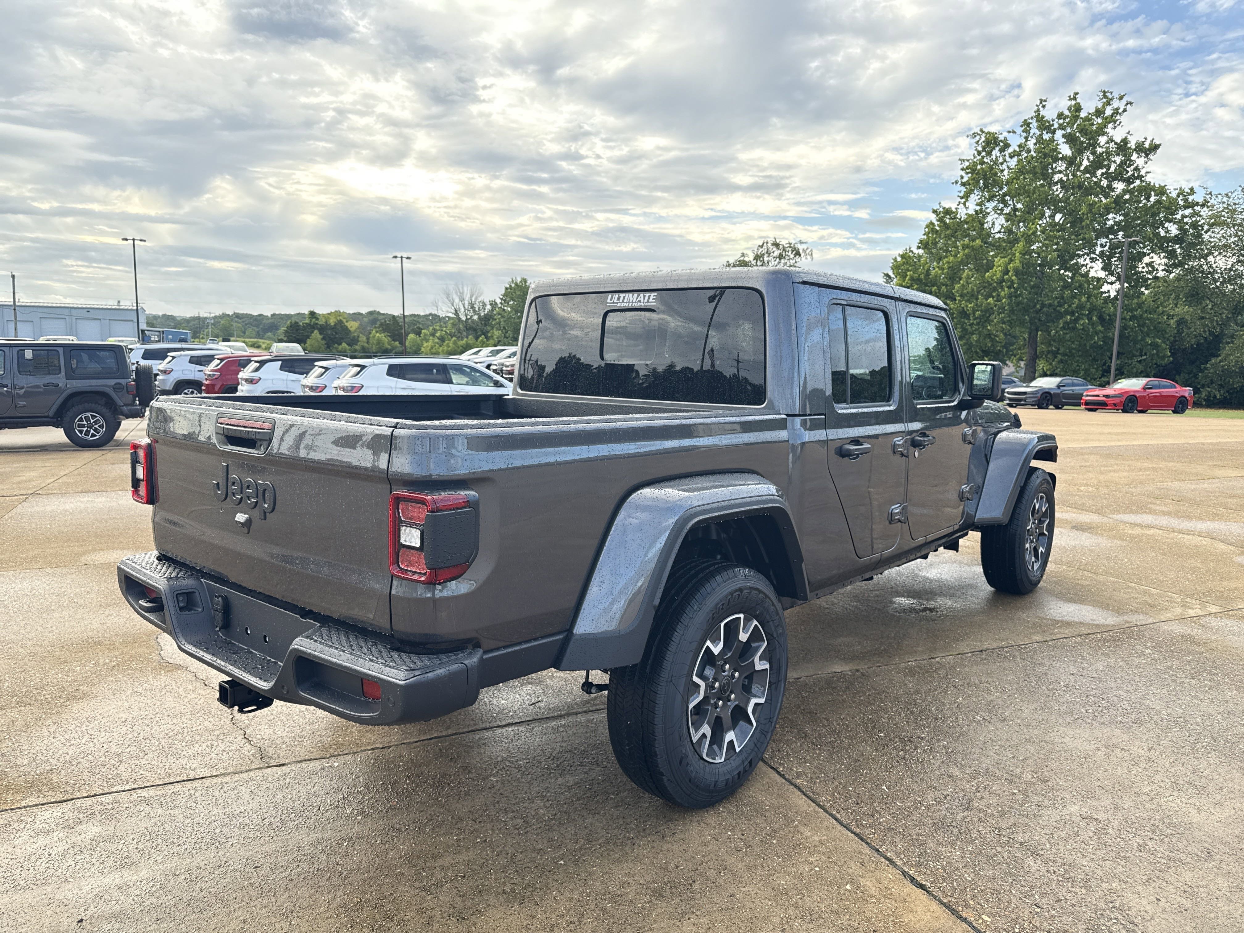 New 2025 Jeep Gladiator Sport w/ Premium Package image 10