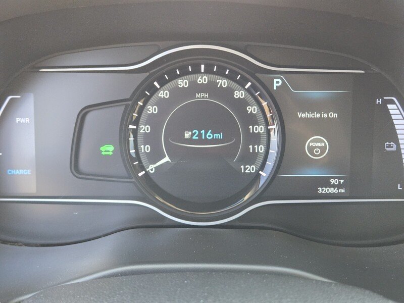 Used 2021 Hyundai Kona Limited w/ Cargo Package FWD image 23