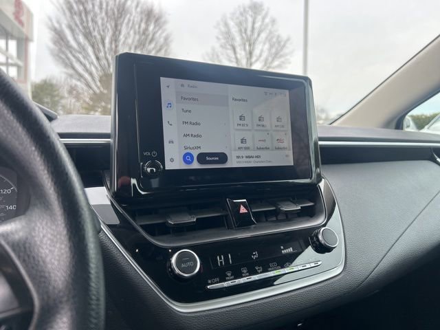 Used 2024 Toyota Corolla LE image 21