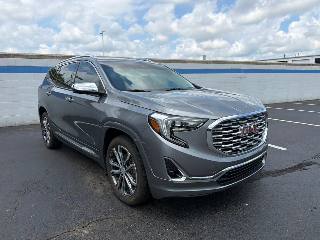 Used 2018 GMC Terrain Denali w/ Advanced Safety Package FWD image 7