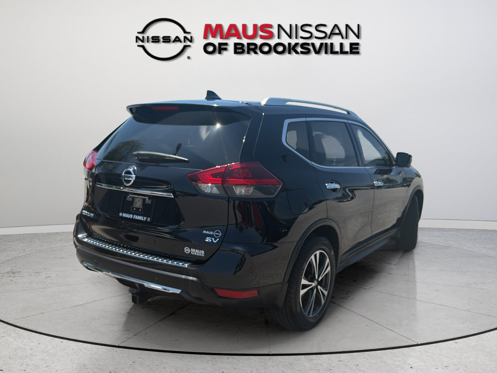 Used 2019 Nissan Rogue SV w/ Premium Package FWD image 12