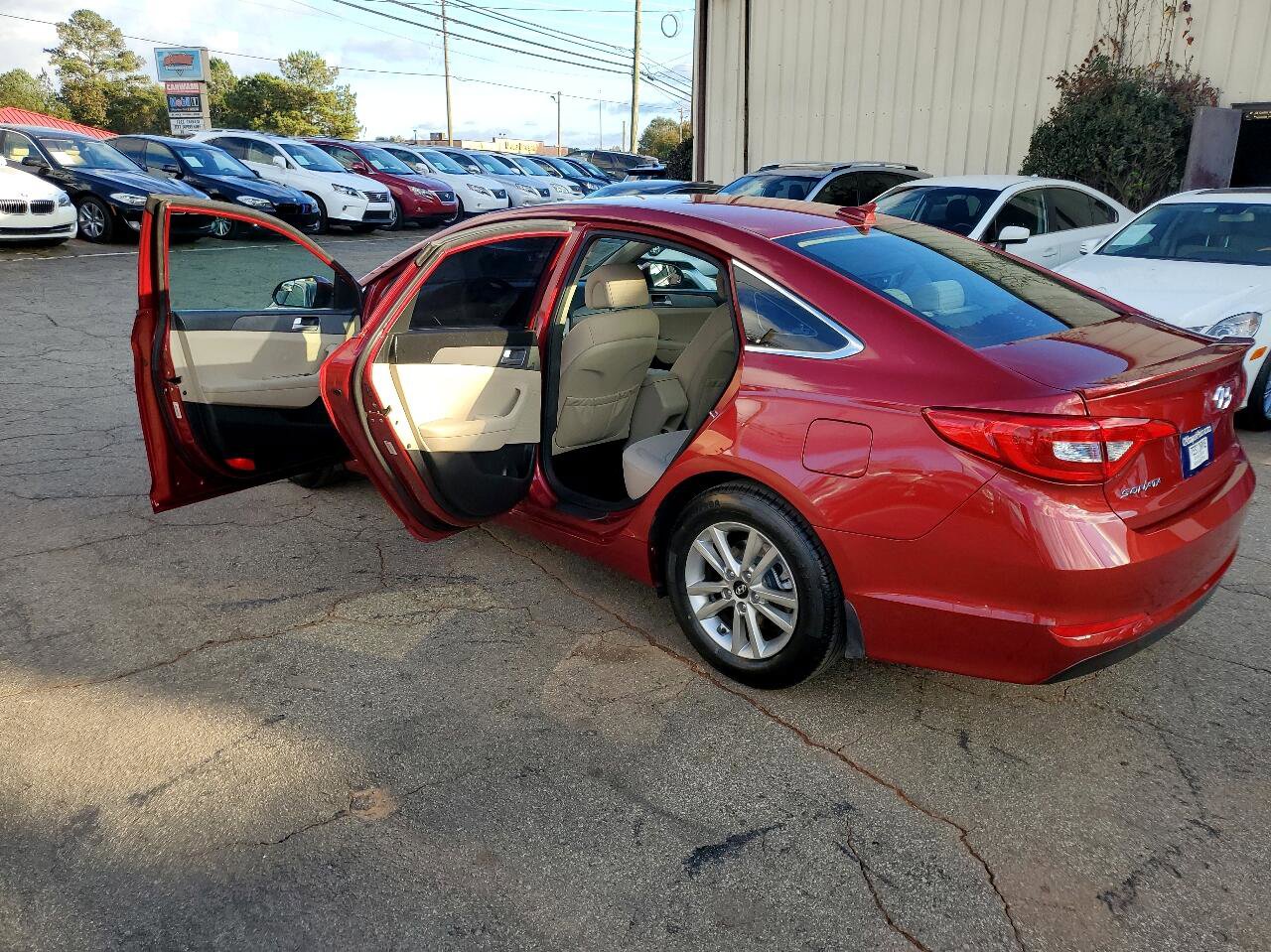 Used 2015 Hyundai Sonata SE image 19