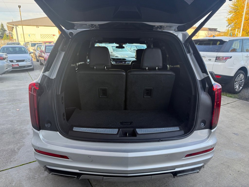 Used 2020 Cadillac XT6 Premium Luxury image 14