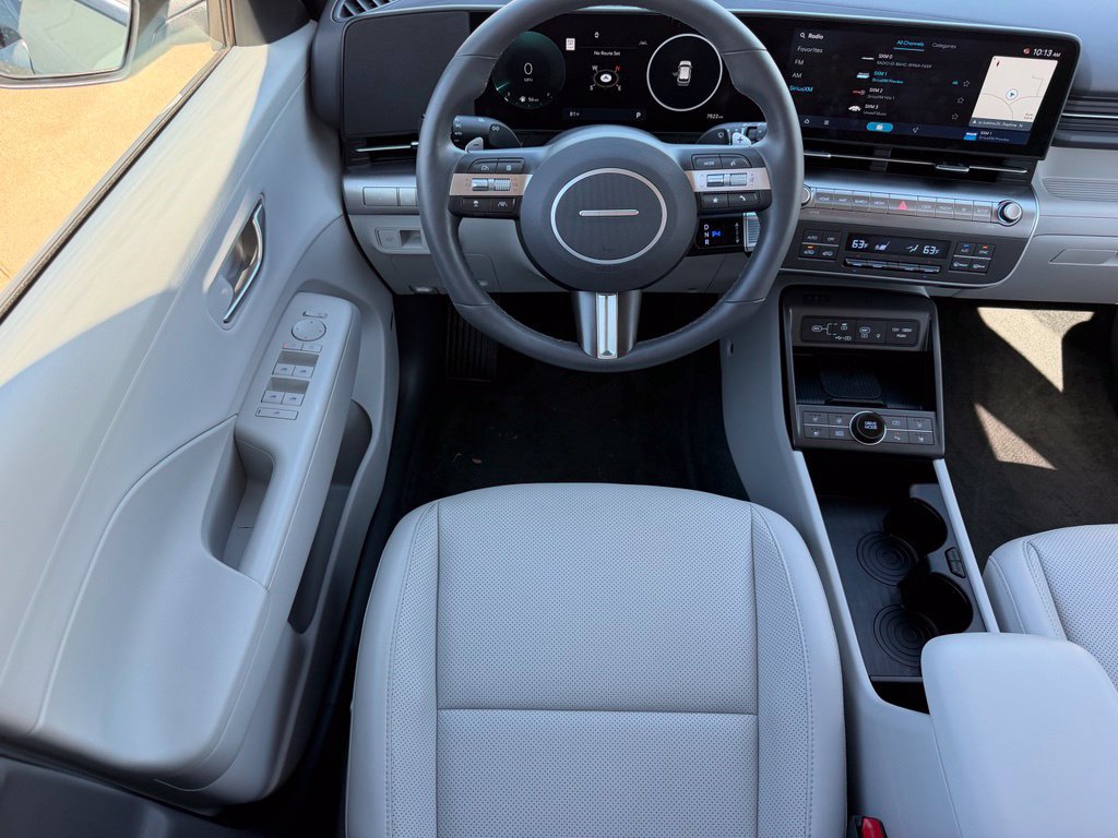 Used 2025 Hyundai Kona Limited FWD image 9