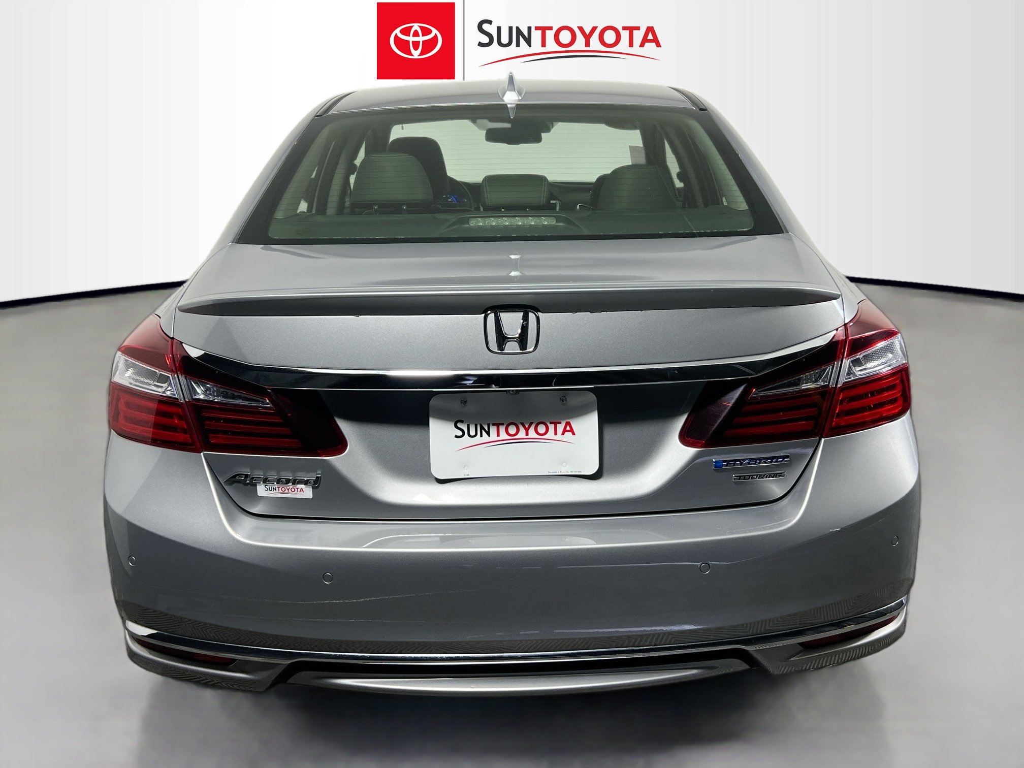 Used 2017 Honda Accord Touring image 5