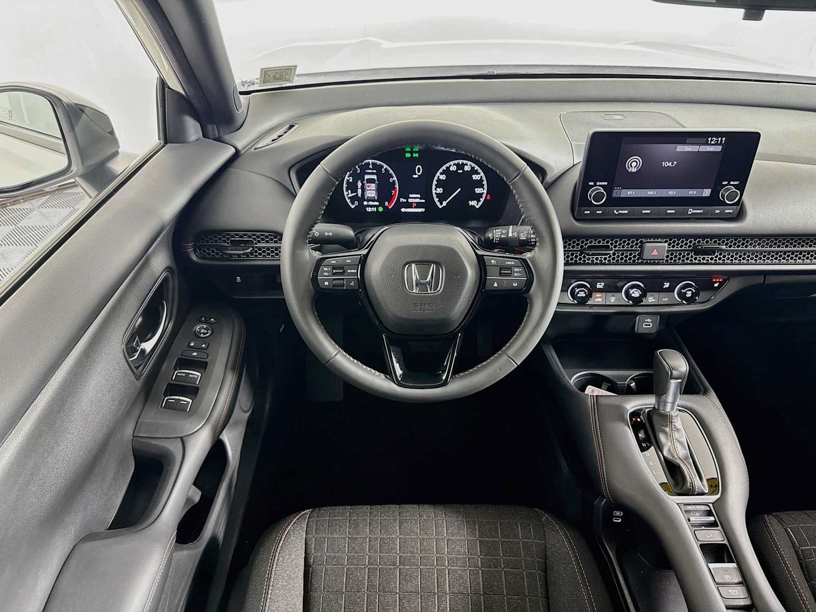 Used 2025 Honda HR-V Sport image 20