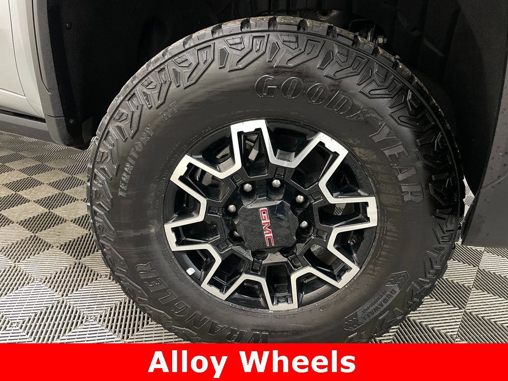 Used 2024 GMC Sierra 2500 AT4X image 59
