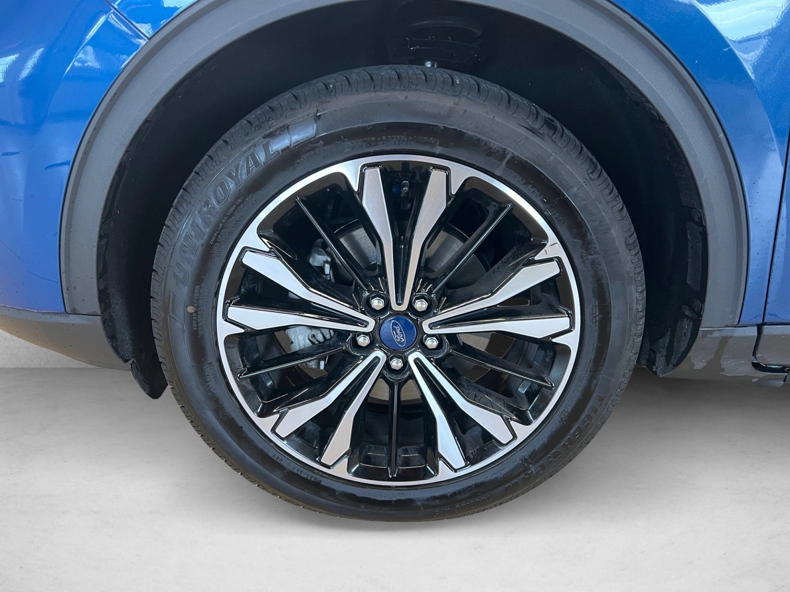 Used 2022 Ford Escape SE w/ SE Sport Appearance Package AWD/4WD image 9