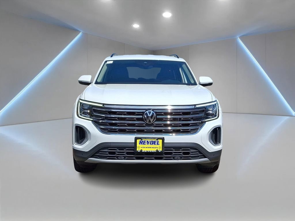 Certified 2025 Volkswagen Atlas SE AWD/4WD image 2