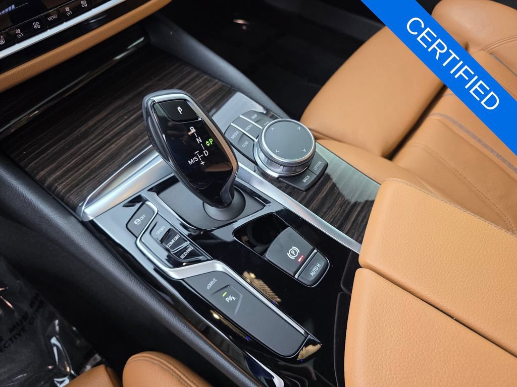 Used 2019 BMW 530e RWD image 25