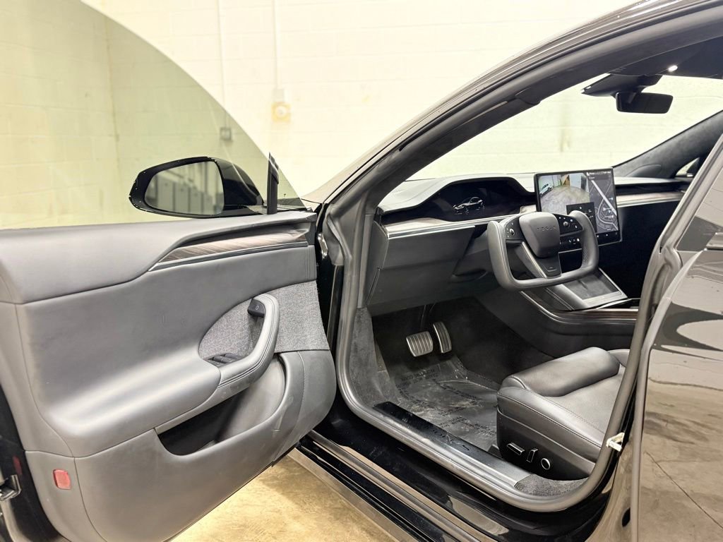 Used 2023 Tesla Model S Standard Range AWD/4WD image 18
