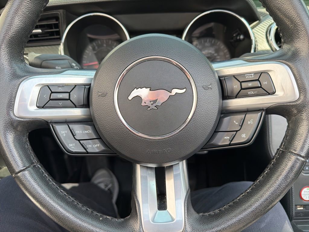 Used 2015 Ford Mustang Convertible w/ Equipment Group 051A RWD image 36