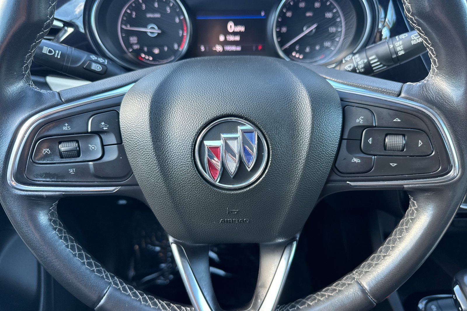 Used 2020 Buick Encore GX Preferred FWD image 24