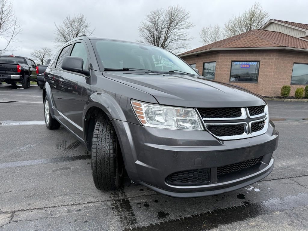 Used 2018 Dodge Journey SE image 3