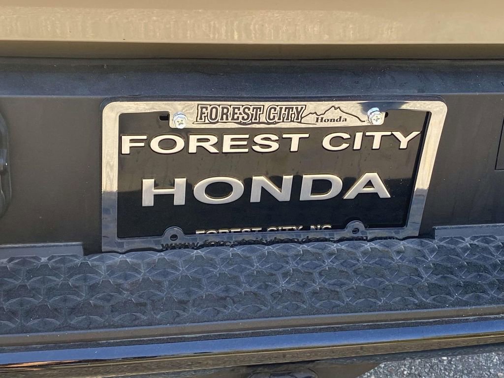 Used 2023 Chevrolet Colorado Z71 w/ Z71 Convenience Package 2 image 30