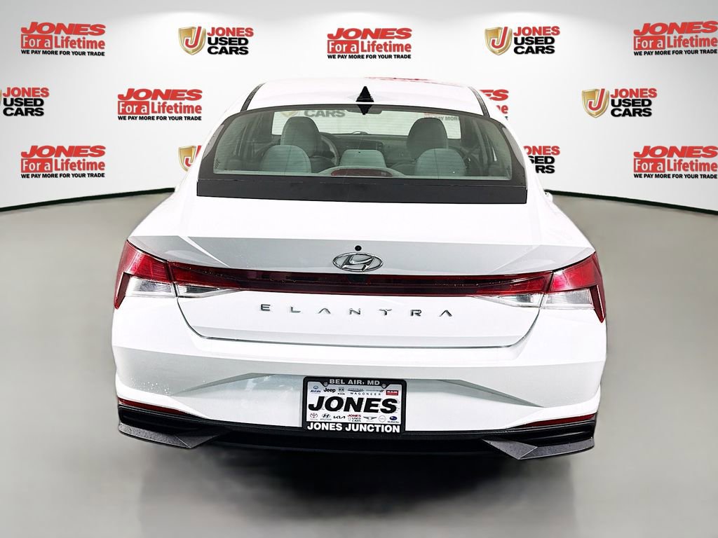 Certified 2021 Hyundai Elantra SEL FWD image 14