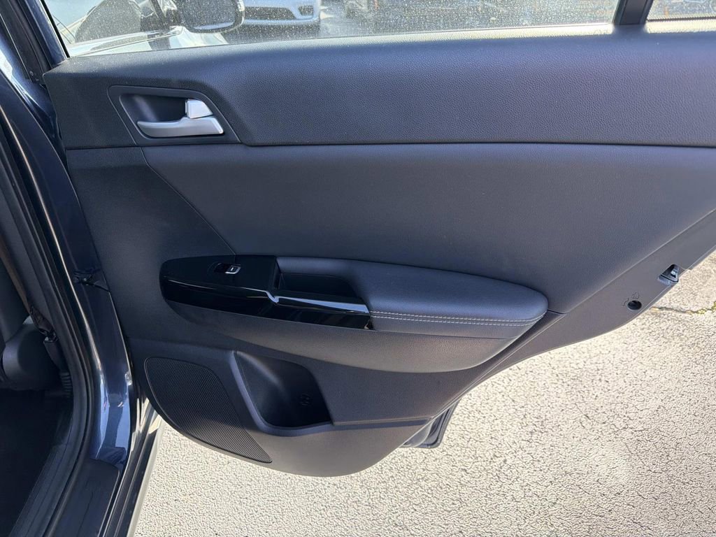 Used 2021 Kia Sportage EX image 21