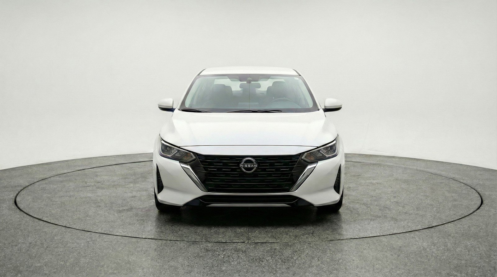 Used 2025 Nissan Sentra SV image 2