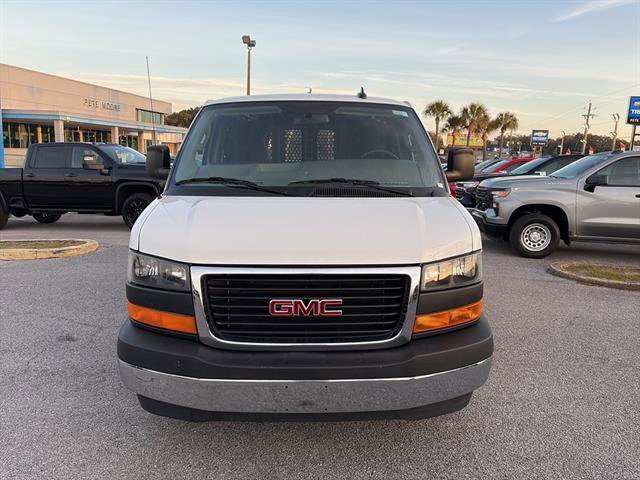 Used 2024 GMC Savana 2500 2500 w/ Driver Convenience Package image 2