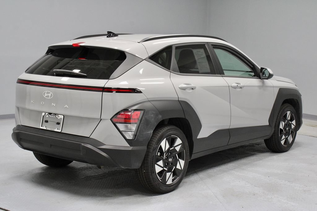 Certified 2025 Hyundai Kona SEL FWD image 13