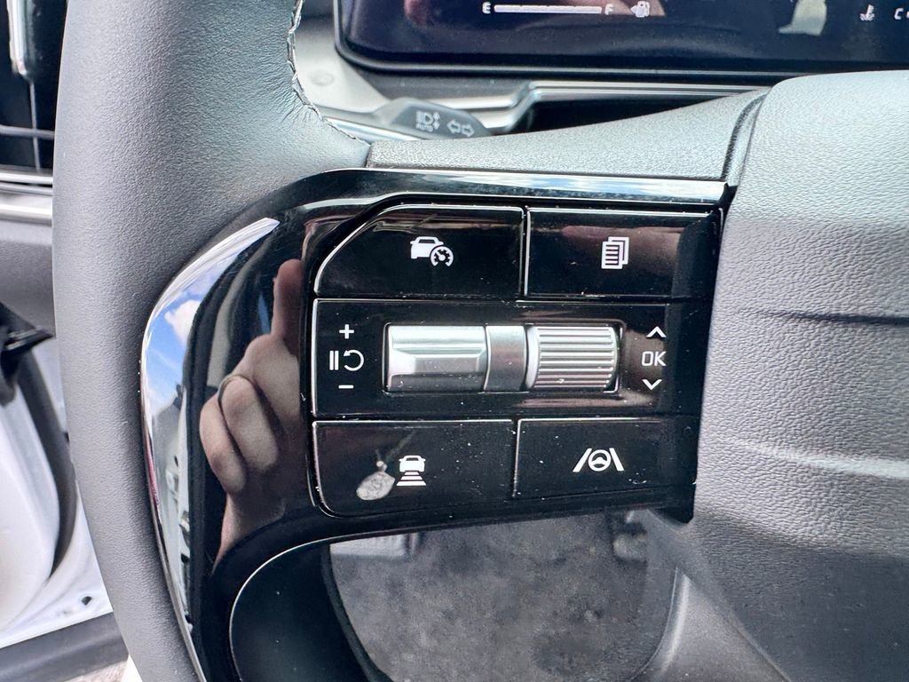 New 2026 Kia Sorento LX FWD image 15