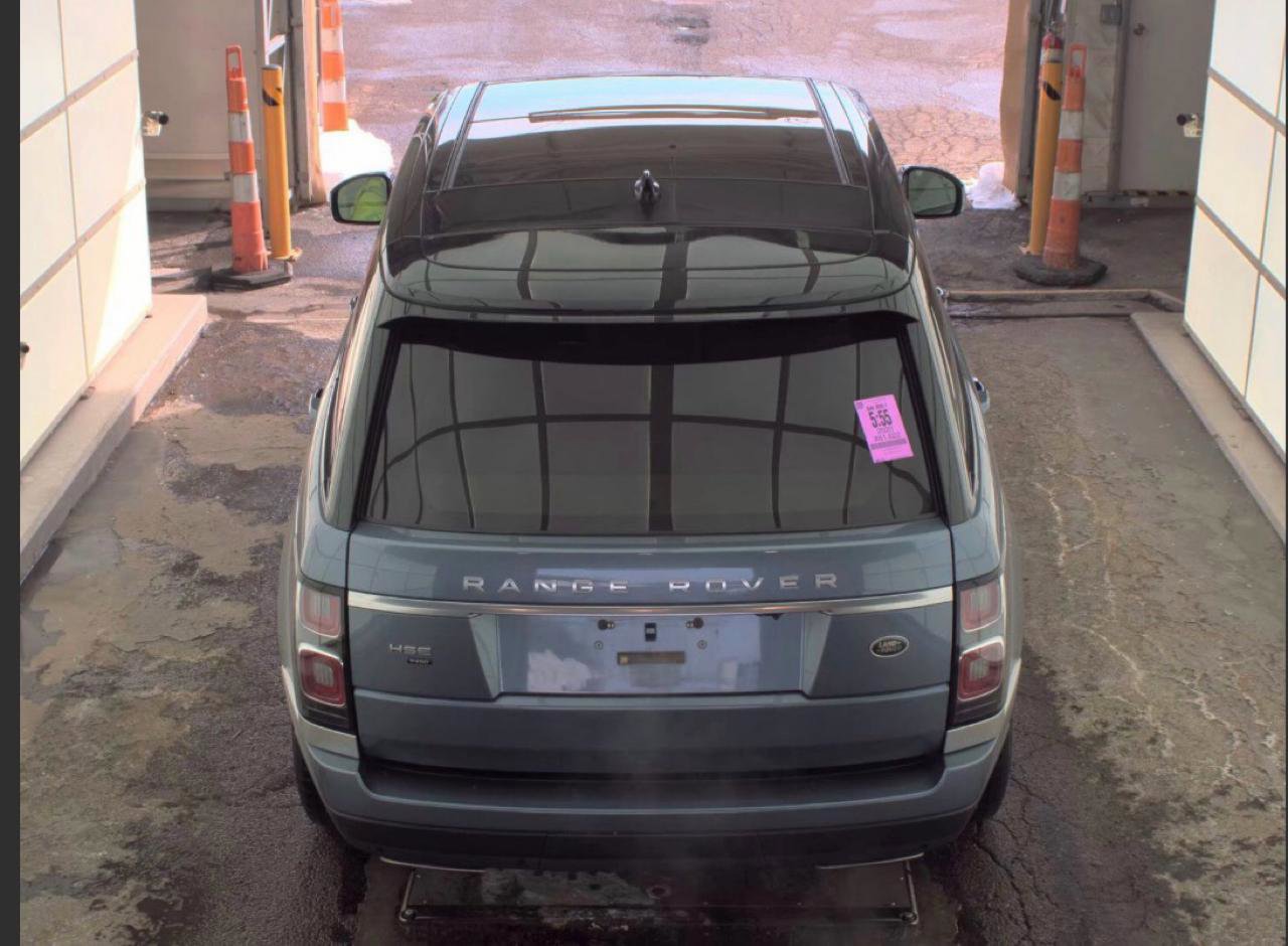 Used 2020 Land Rover Range Rover HSE image 6