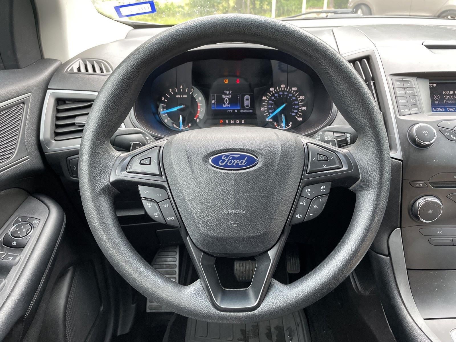 Used 2017 Ford Edge SE w/ Cargo Accessory Package FWD image 19
