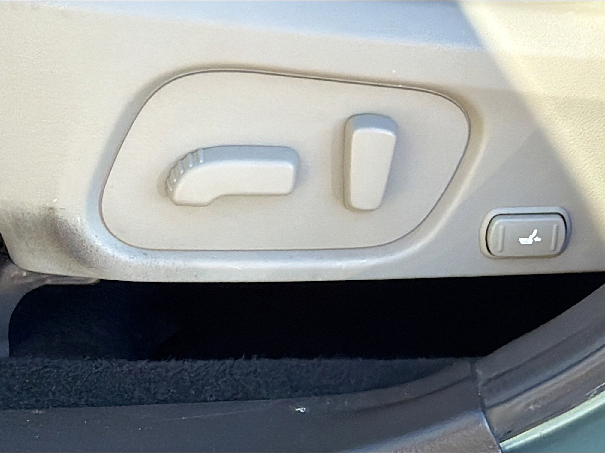 Used 2016 Subaru Forester 2.5i Limited w/ Popular Package #2 image 23