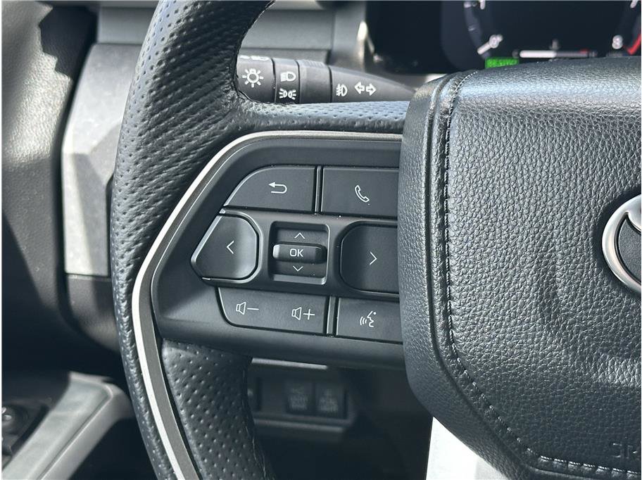 Used 2024 Toyota Tacoma 4x4 Double Cab Hybrid image 21