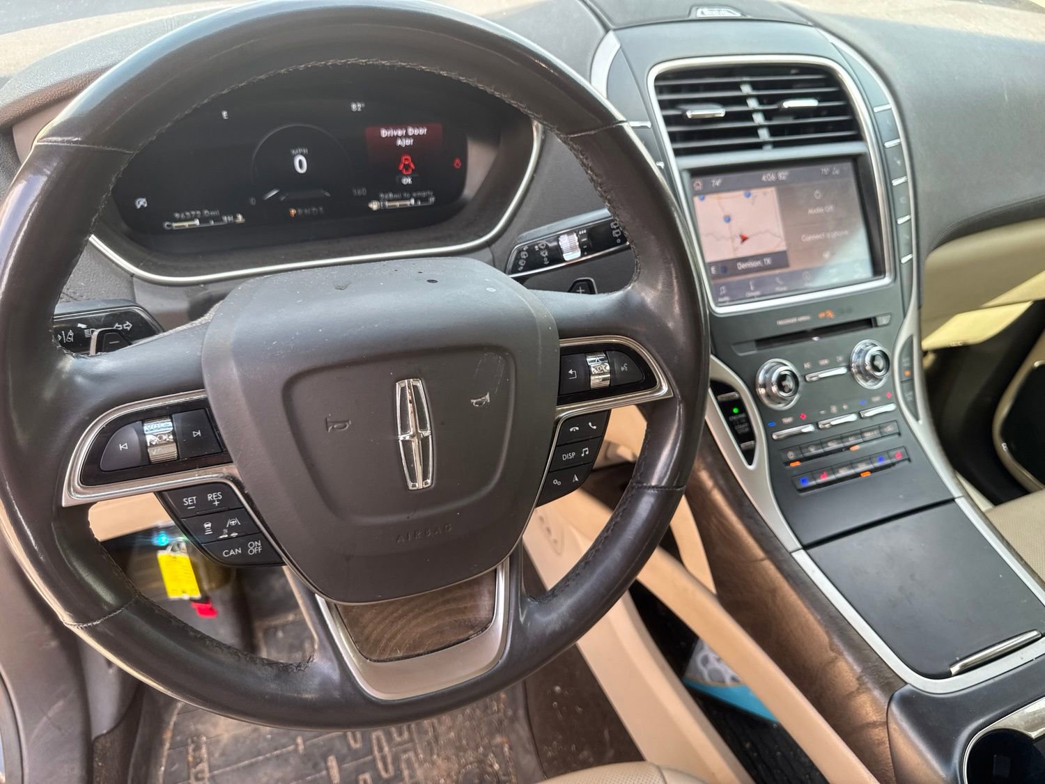 Used 2020 Lincoln Nautilus Reserve w/ Equipment Group 201A FWD image 17