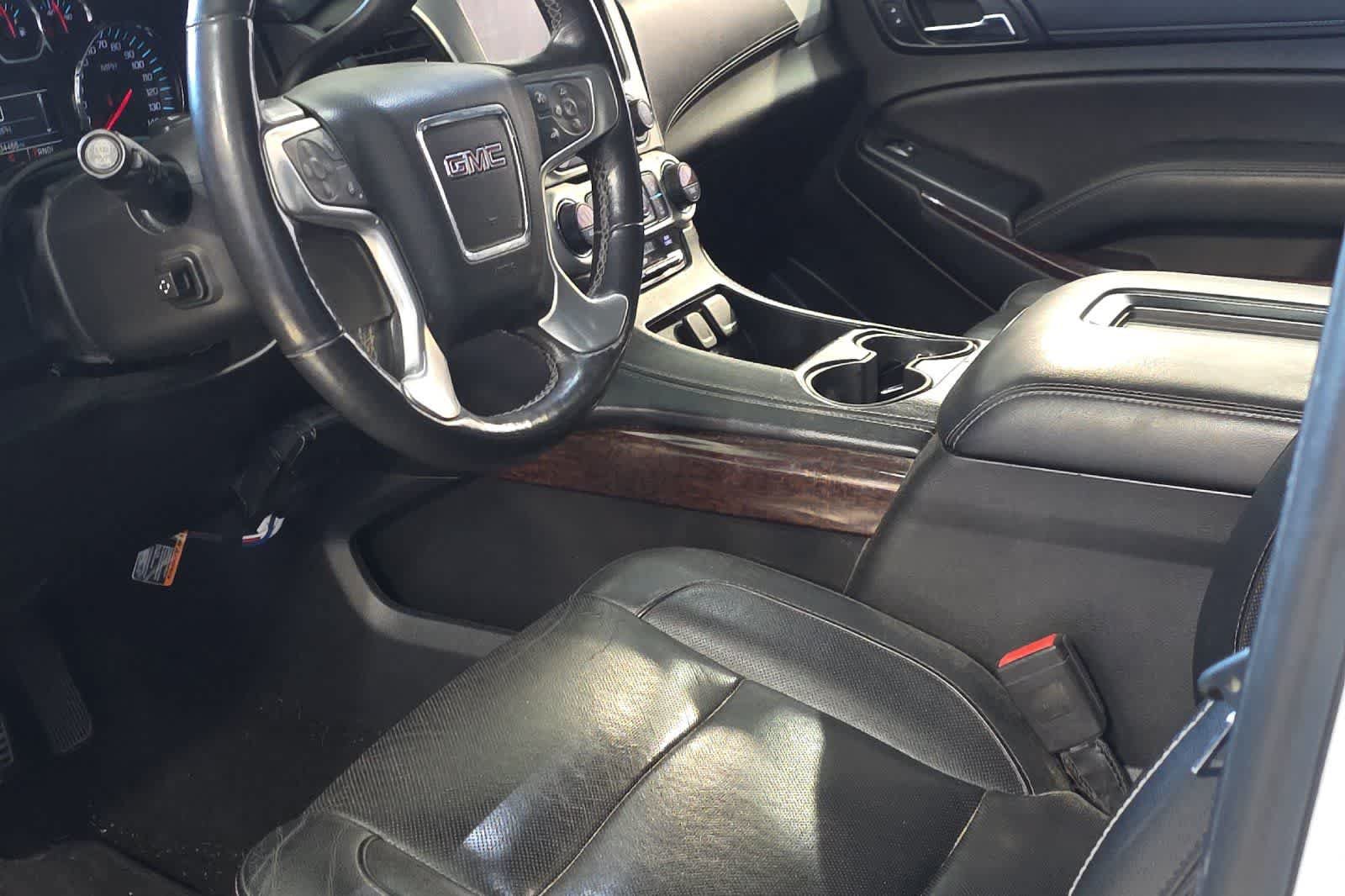 Used 2018 GMC Yukon SLT AWD/4WD image 14