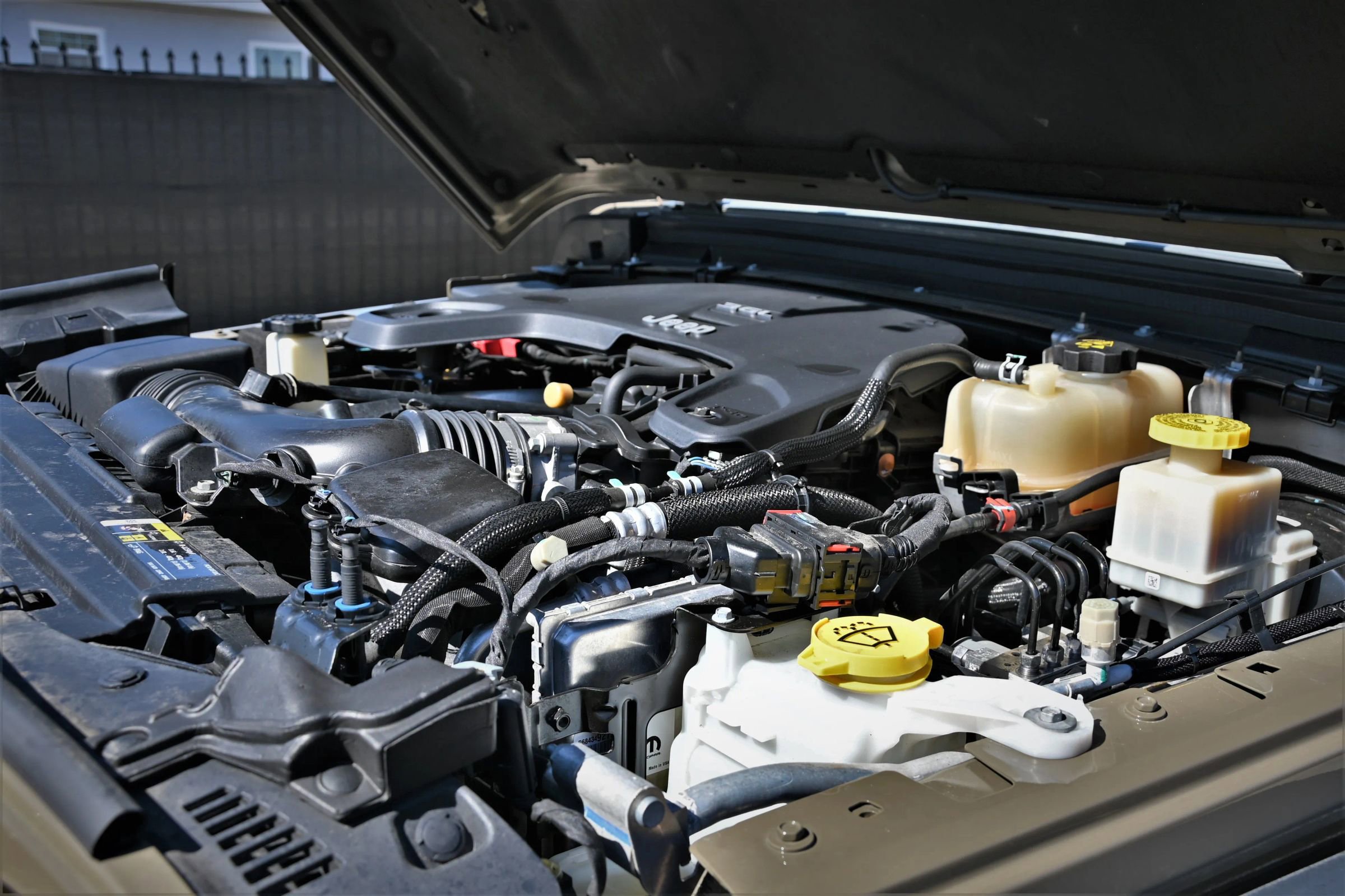 Used 2020 Jeep Gladiator Sport w/ Quick Order Package 24S image 17