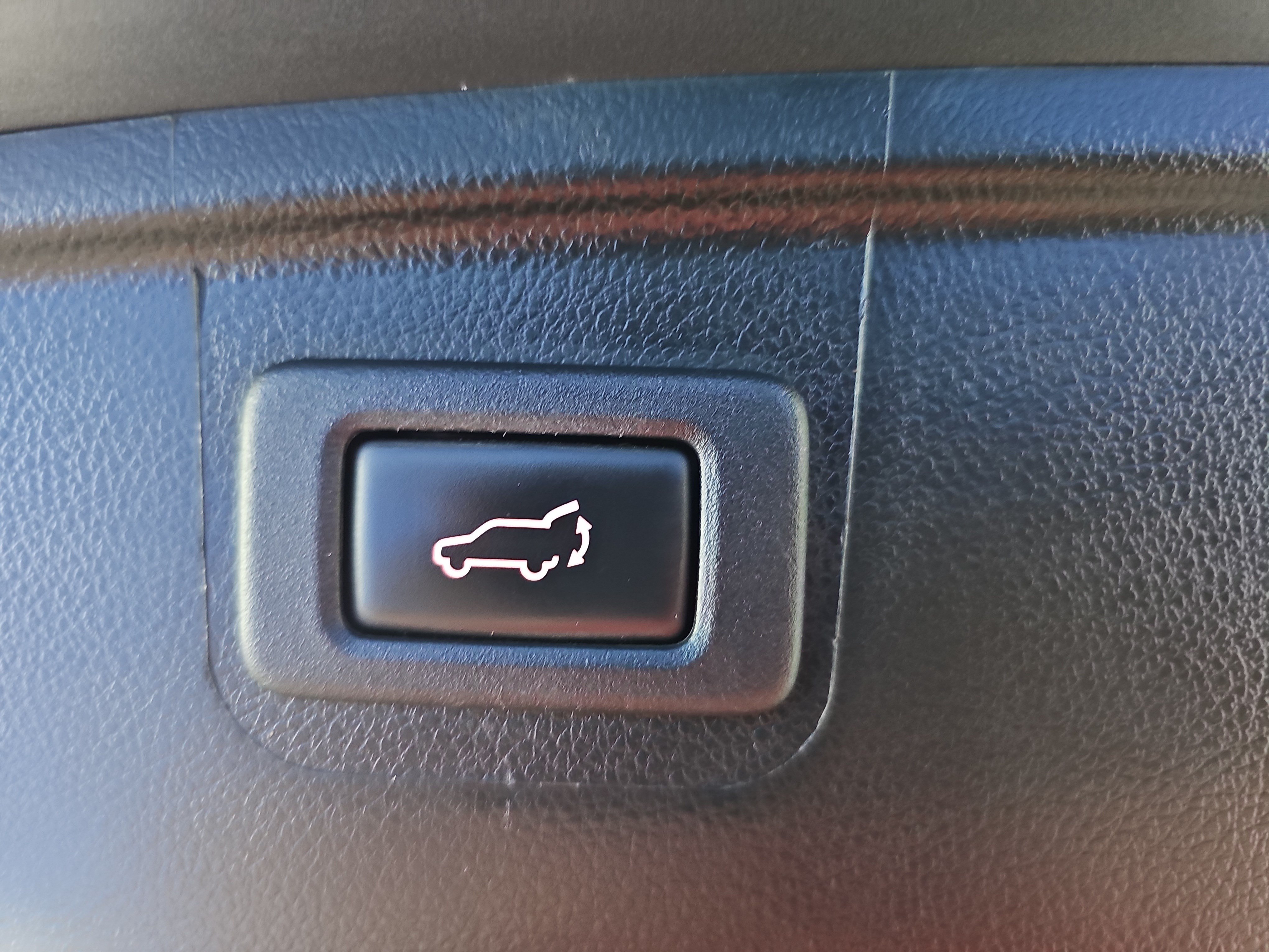Used 2018 Subaru Outback 2.5i Limited AWD/4WD image 13