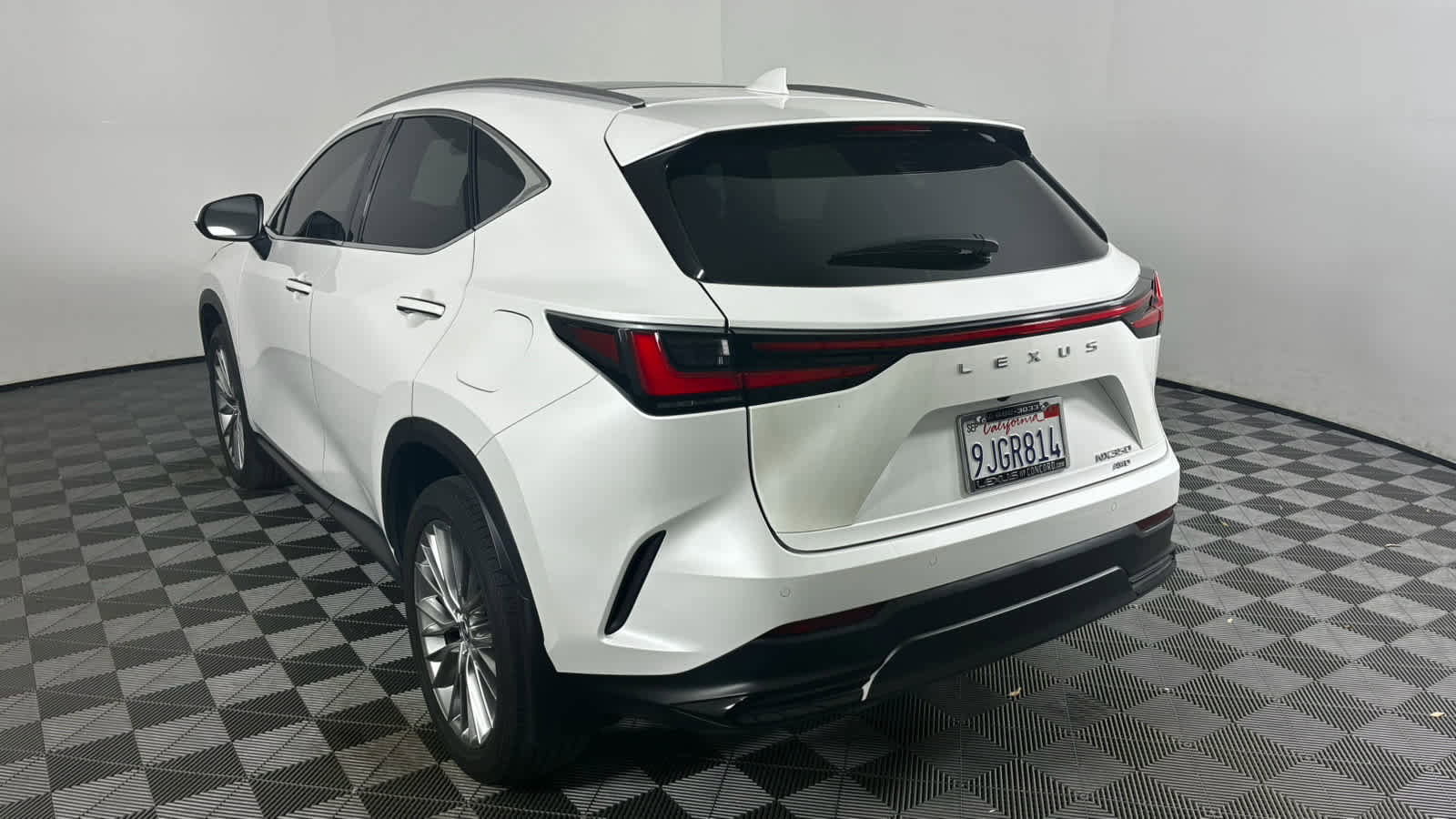 Used 2024 Lexus NX 350 AWD w/ Vision Package image 7