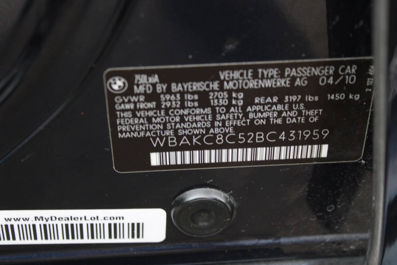 Used 2011 BMW 750Li xDrive AWD/4WD image 35