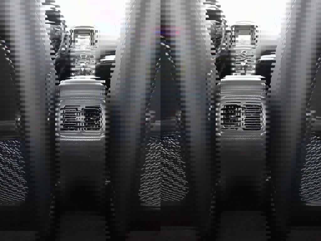 Used 2015 INFINITI Q40 AWD w/ Navigation Package image 27