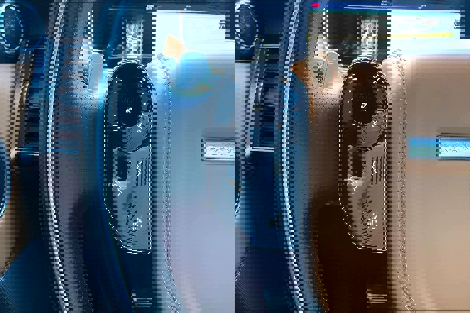 Used 2018 Land Rover Range Rover Sport HSE Dynamic image 23