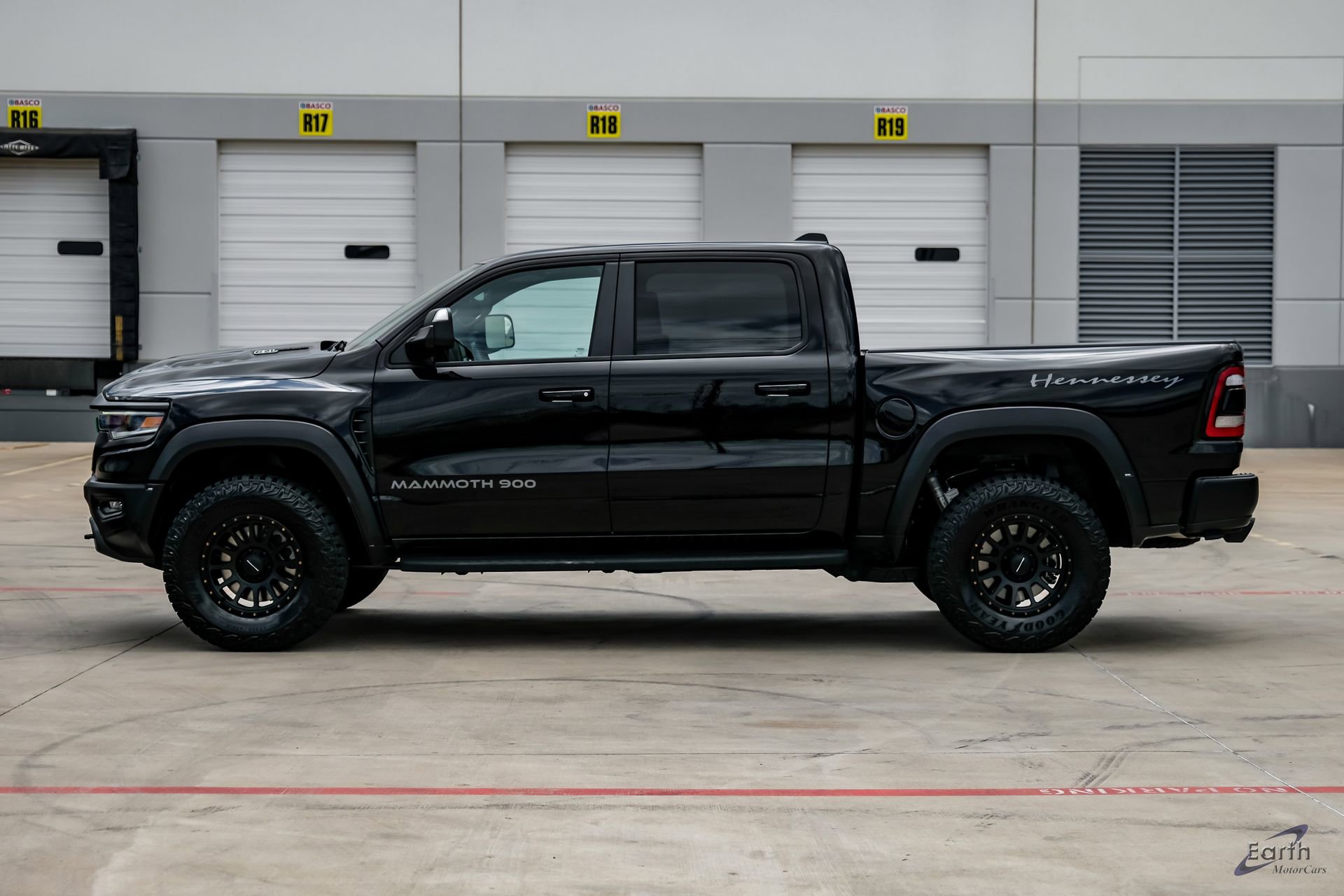 Used 2021 RAM 1500 TRX w/ TRX Level 2 Equipment Group AWD/4WD image 8