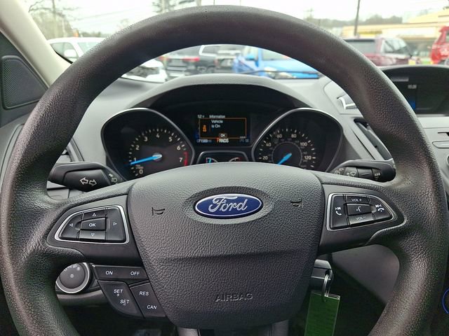 Used 2018 Ford Escape SE image 18