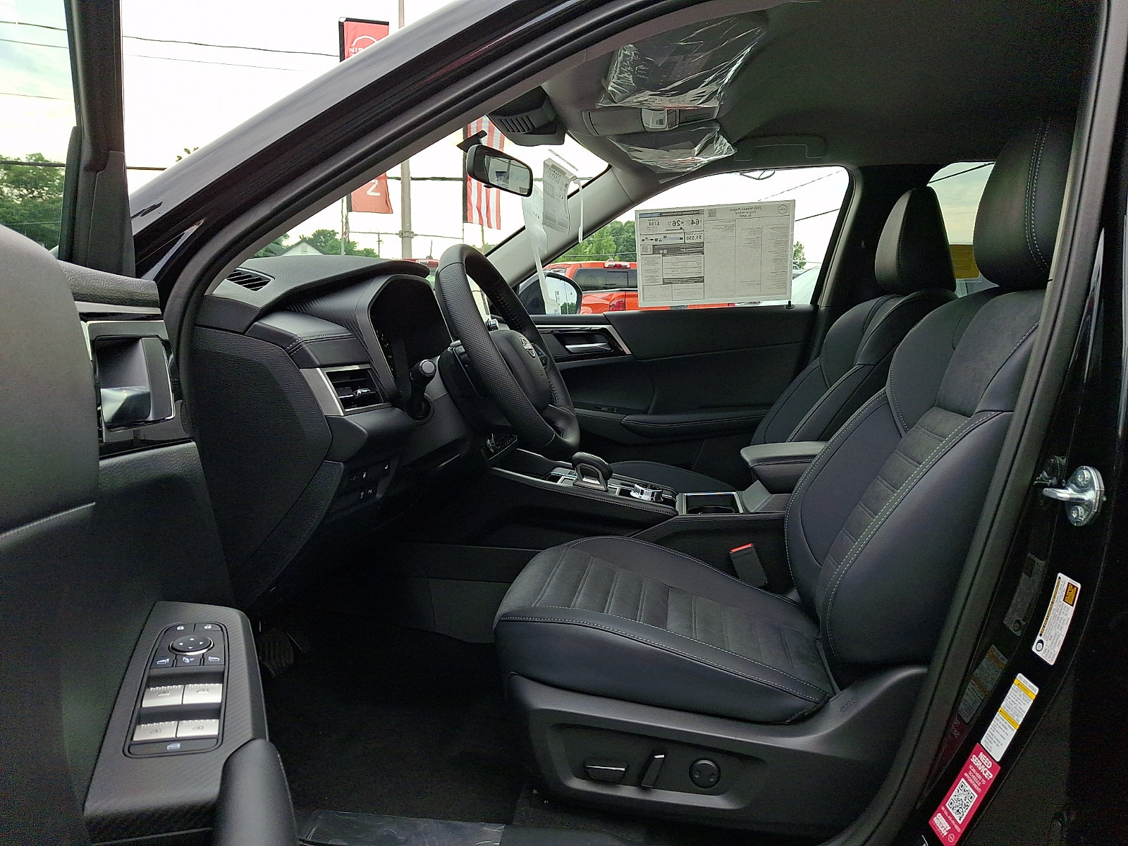 New 2026 Nissan Rogue SL AWD/4WD image 10