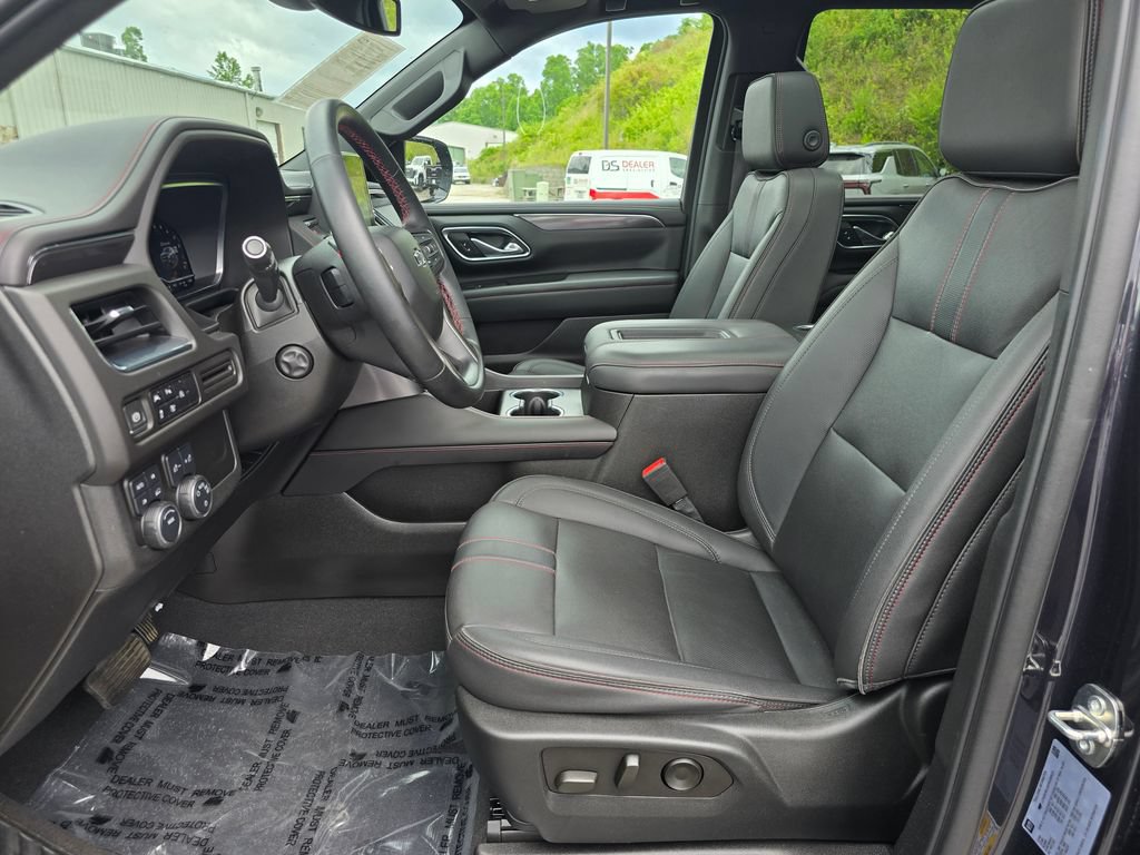 Certified 2023 Chevrolet Tahoe RST w/ Luxury Package AWD/4WD image 4