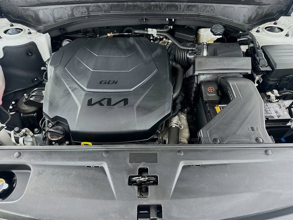 Used 2024 Kia Telluride EX w/ EX Captain's Chair Package image 34