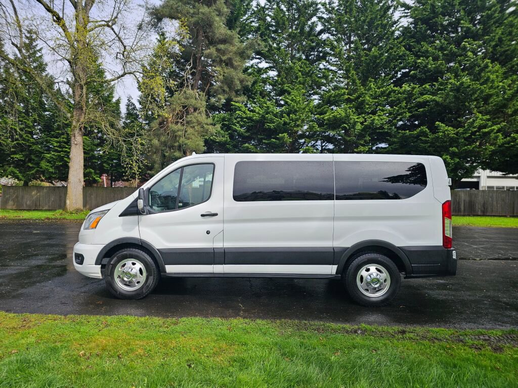 Used 2020 Ford Transit 150 XLT image 3