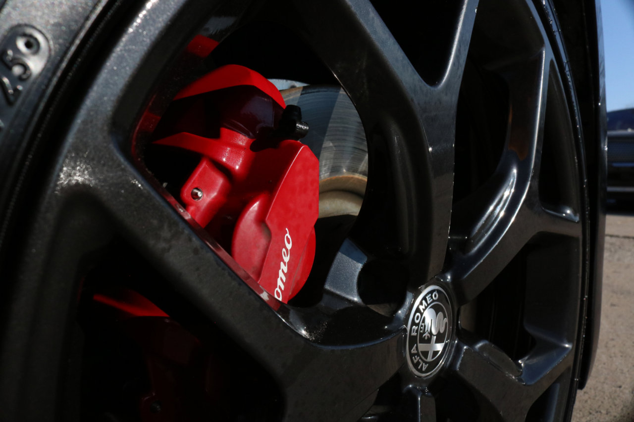 Used 2021 Alfa Romeo Giulia Ti w/ Nero Edizione image 9