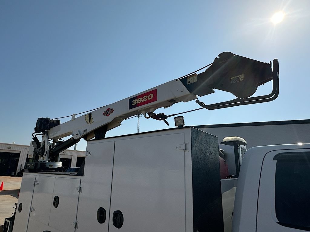 Used 2019 RAM 5500 Tradesman w/ Ambulance Prep Group RWD image 13