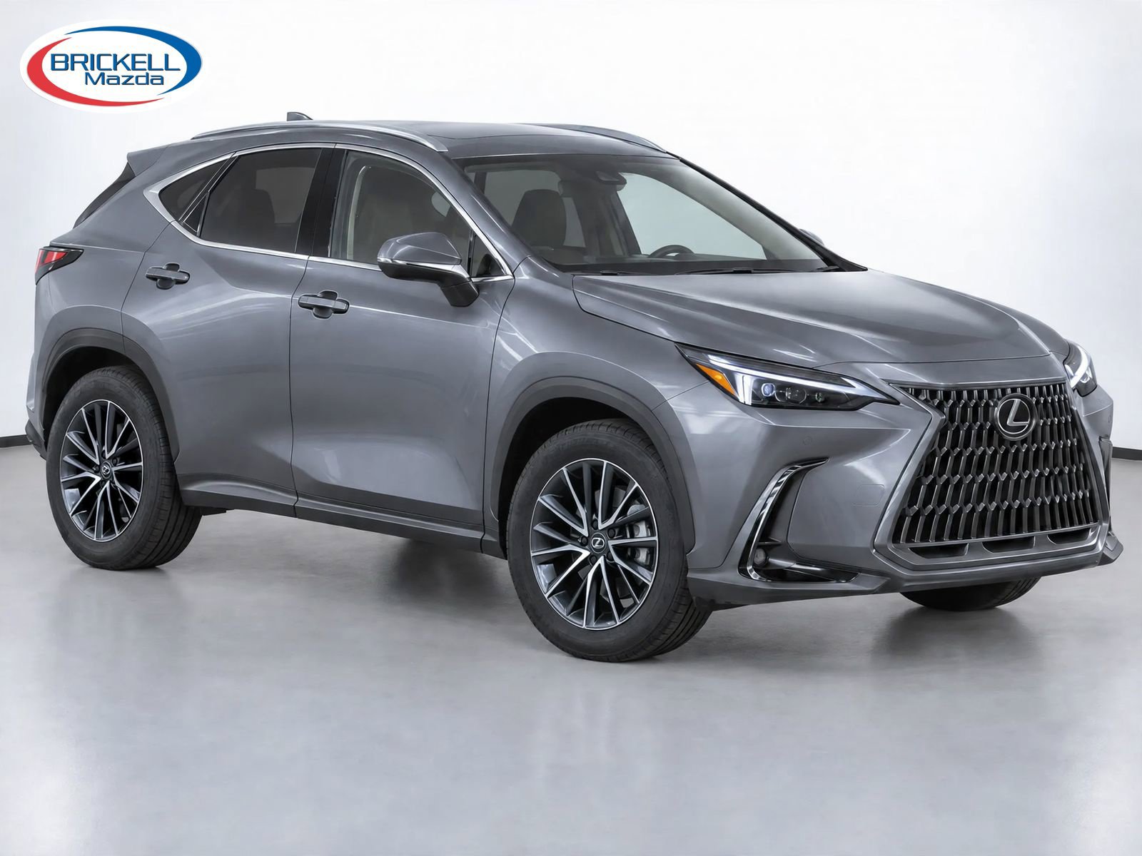 Used 2024 Lexus NX 250 FWD w/ Towing Package (2000 Lbs) image 2