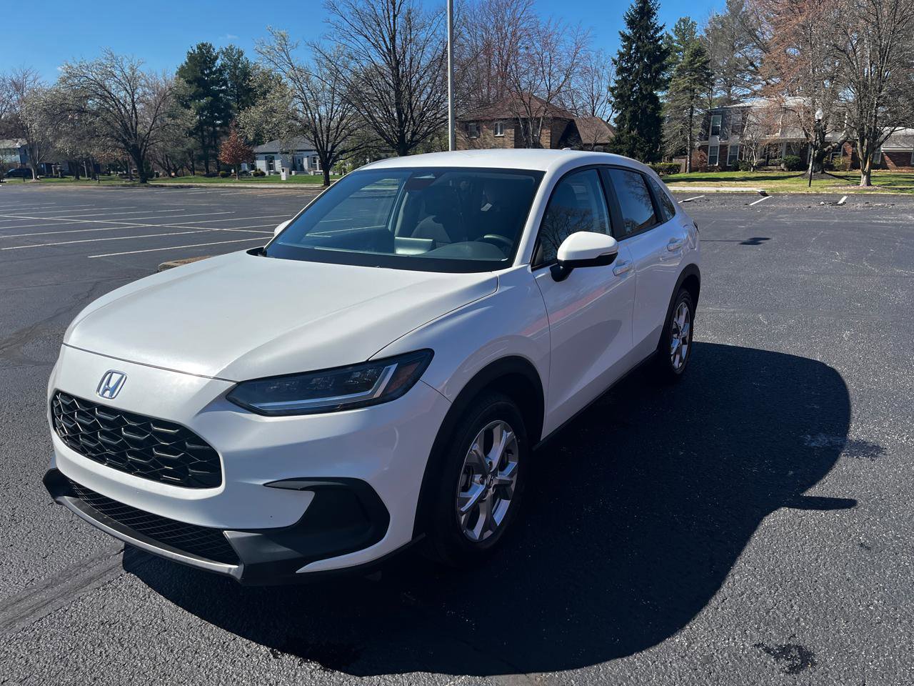 Used 2023 Honda HR-V LX image 3