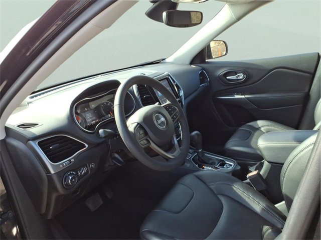 Used 2022 Jeep Cherokee Limited image 11